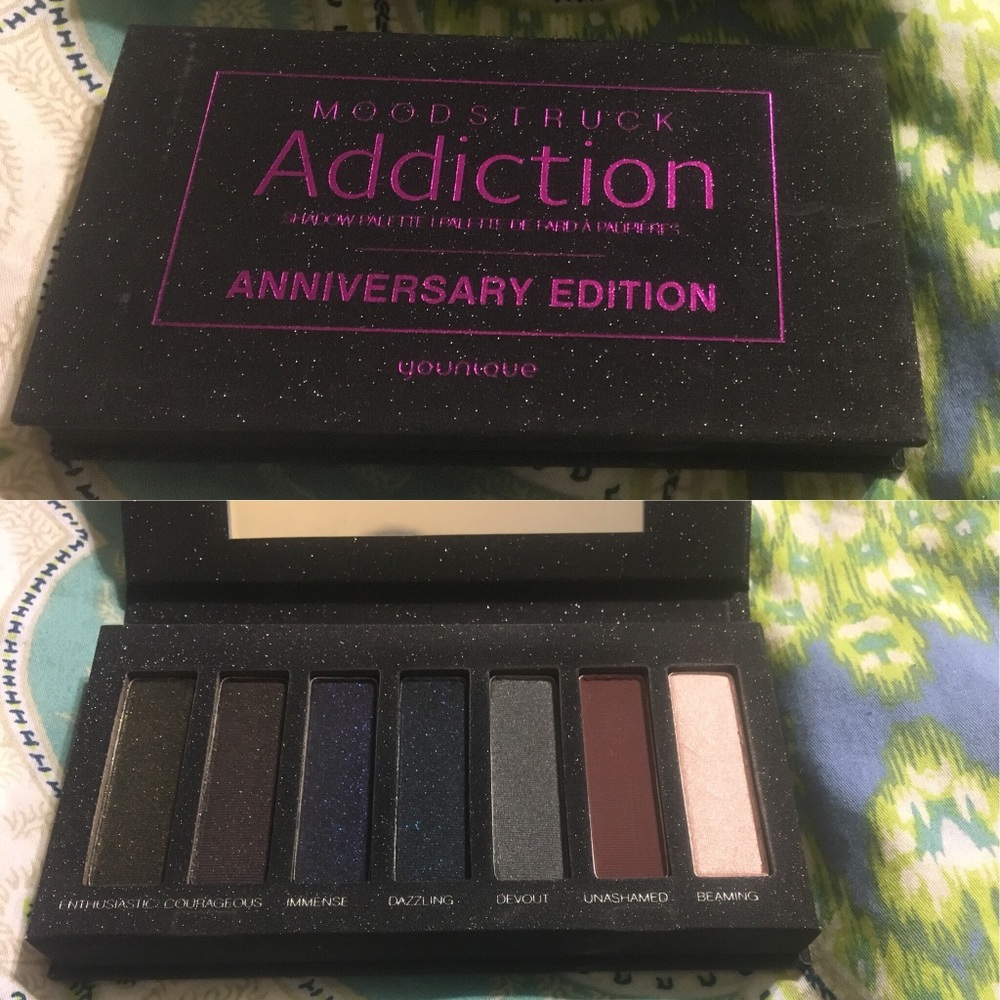 Younique Anniversary Edition Moodstruck Palette